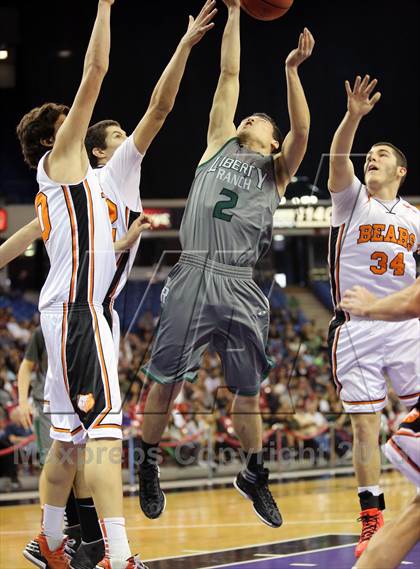 Thumbnail 3 in Liberty Ranch vs Summerville (CIF SJS D4 Final) photogallery.