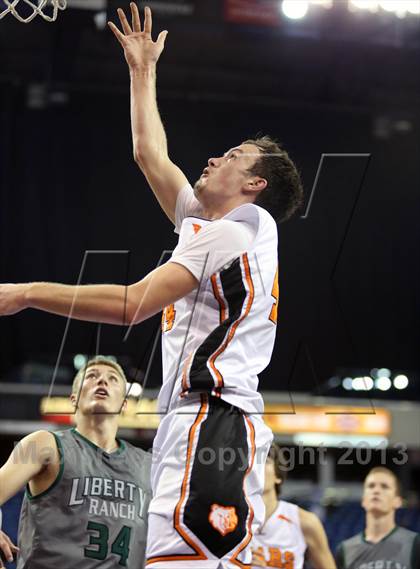 Thumbnail 2 in Liberty Ranch vs Summerville (CIF SJS D4 Final) photogallery.