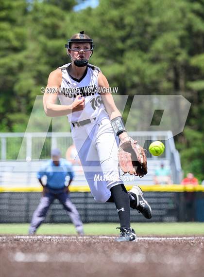 Thumbnail 2 in Fairport vs Corning-Painted Post (NYSPHSAA AAA Final) photogallery.