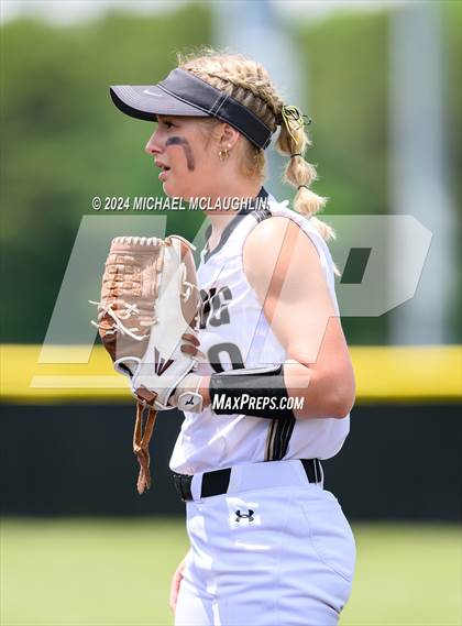 Thumbnail 2 in Fairport vs Corning-Painted Post (NYSPHSAA AAA Final) photogallery.