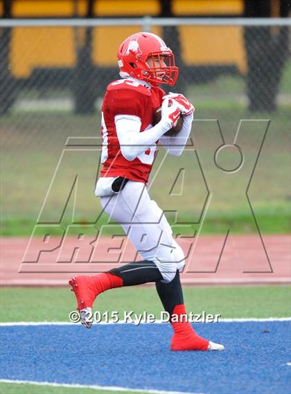 Thumbnail 3 in Albany vs Seymour (UIL 2A Regional Playoff) photogallery.