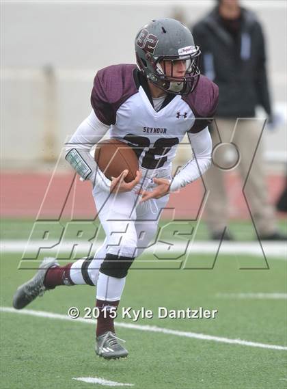Thumbnail 3 in Albany vs Seymour (UIL 2A Regional Playoff) photogallery.