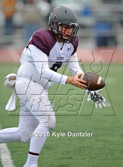 Thumbnail 3 in Albany vs Seymour (UIL 2A Regional Playoff) photogallery.