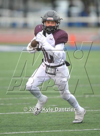 Thumbnail 1 in Albany vs Seymour (UIL 2A Regional Playoff) photogallery.