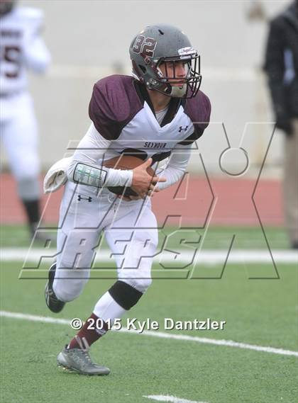 Thumbnail 2 in Albany vs Seymour (UIL 2A Regional Playoff) photogallery.