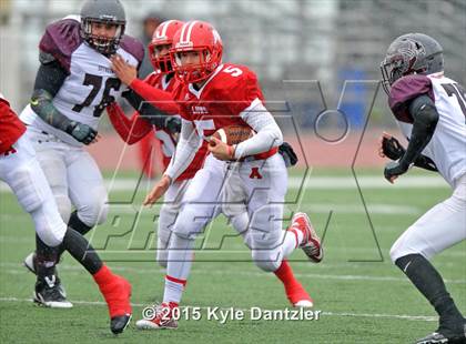 Thumbnail 2 in Albany vs Seymour (UIL 2A Regional Playoff) photogallery.