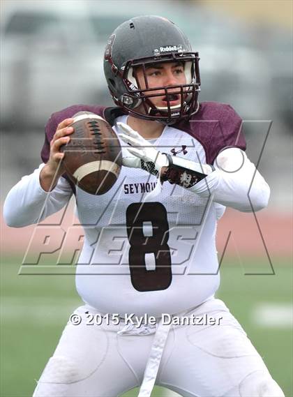 Thumbnail 3 in Albany vs Seymour (UIL 2A Regional Playoff) photogallery.