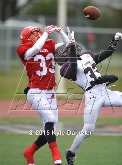 Thumbnail 3 in Albany vs Seymour (UIL 2A Regional Playoff) photogallery.