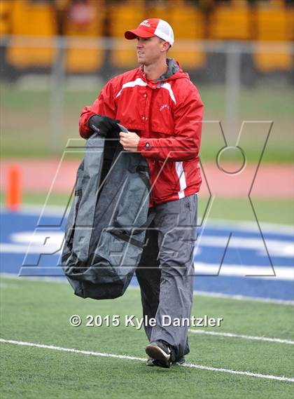 Thumbnail 2 in Albany vs Seymour (UIL 2A Regional Playoff) photogallery.