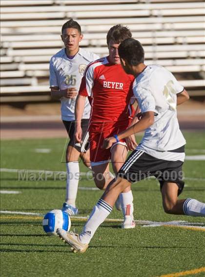 Thumbnail 1 in Beyer @ Enochs photogallery.