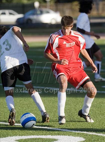 Thumbnail 3 in Beyer @ Enochs photogallery.