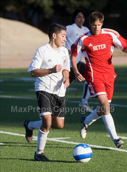 Thumbnail 2 in Beyer @ Enochs photogallery.