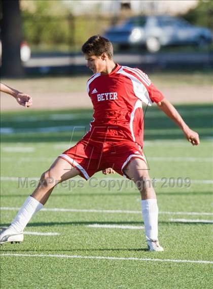 Thumbnail 3 in Beyer @ Enochs photogallery.
