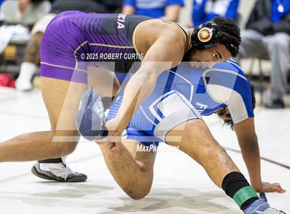 Thumbnail 2 in Fillmore vs Valencia (Lancaster) photogallery.