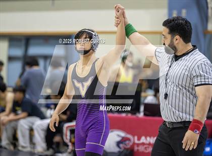 Thumbnail 2 in Fillmore vs Valencia (Lancaster) photogallery.