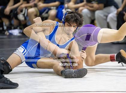 Thumbnail 2 in Fillmore vs Valencia (Lancaster) photogallery.