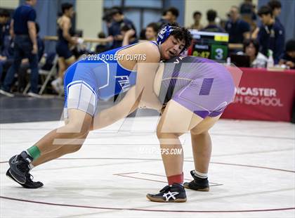 Thumbnail 1 in Fillmore vs Valencia (Lancaster) photogallery.