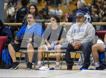 Thumbnail 2 in Fillmore vs Valencia (Lancaster) photogallery.