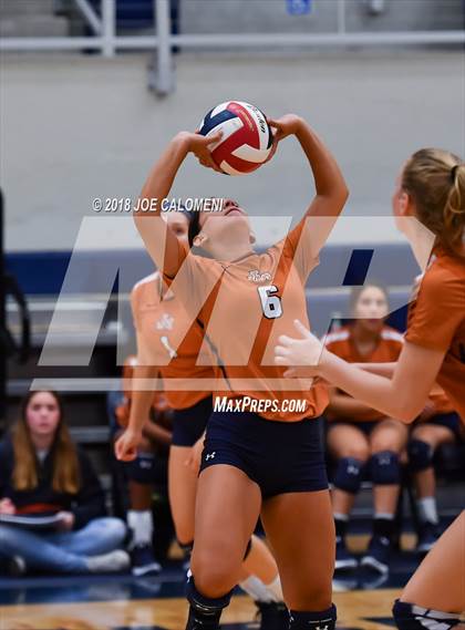 Thumbnail 2 in Madison vs Harlan (NISD Volleyball Tournament) photogallery.