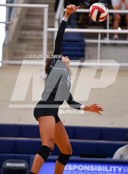 Thumbnail 2 in Madison vs Harlan (NISD Volleyball Tournament) photogallery.