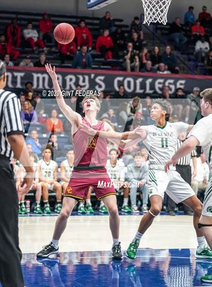 Thumbnail 1 in De La Salle vs. Central Catholic (MaxPreps MLK Classic) photogallery.