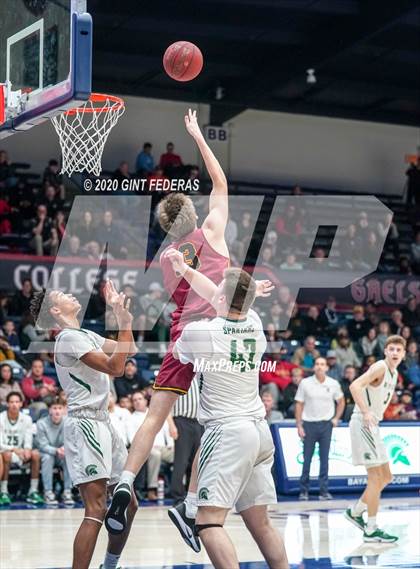 Thumbnail 2 in De La Salle vs. Central Catholic (MaxPreps MLK Classic) photogallery.