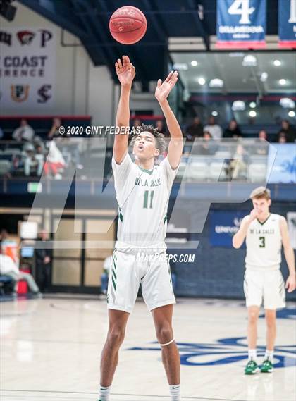 Thumbnail 3 in De La Salle vs. Central Catholic (MaxPreps MLK Classic) photogallery.