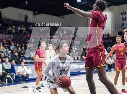 Thumbnail 3 in De La Salle vs. Central Catholic (MaxPreps MLK Classic) photogallery.