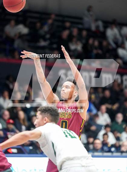 Thumbnail 3 in De La Salle vs. Central Catholic (MaxPreps MLK Classic) photogallery.