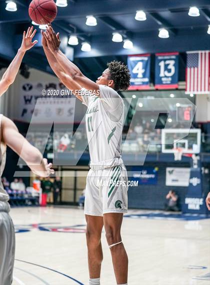 Thumbnail 3 in De La Salle vs. Central Catholic (MaxPreps MLK Classic) photogallery.