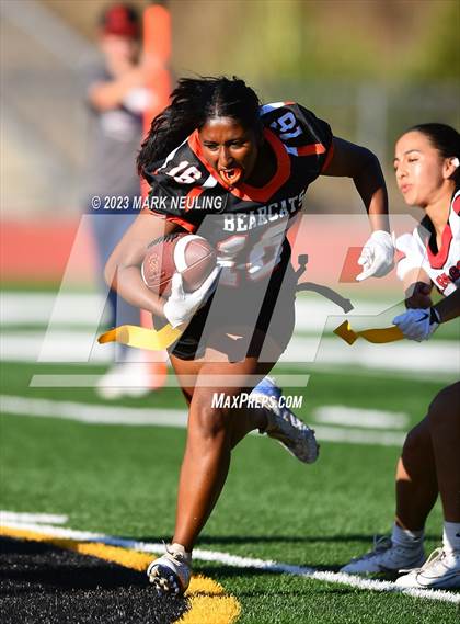 Thumbnail 2 in San Mateo vs. Aragon photogallery.