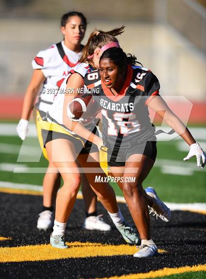 Thumbnail 3 in San Mateo vs. Aragon photogallery.