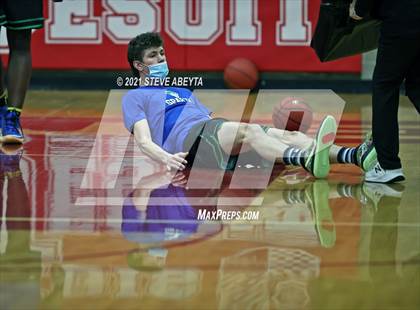 Thumbnail 2 in Doherty @ Regis Jesuit (CHSAA Sweet 16) photogallery.