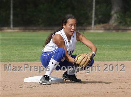 Thumbnail 3 in Crescenta Valley @ Burbank photogallery.