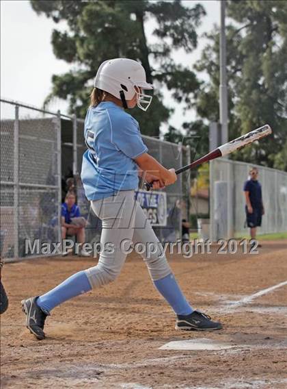 Thumbnail 1 in Crescenta Valley @ Burbank photogallery.