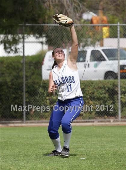 Thumbnail 2 in Crescenta Valley @ Burbank photogallery.