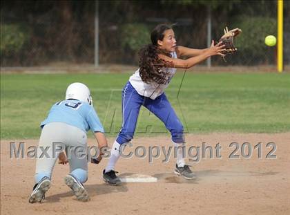 Thumbnail 1 in Crescenta Valley @ Burbank photogallery.