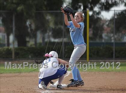 Thumbnail 2 in Crescenta Valley @ Burbank photogallery.
