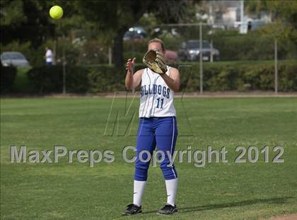 Thumbnail 3 in Crescenta Valley @ Burbank photogallery.