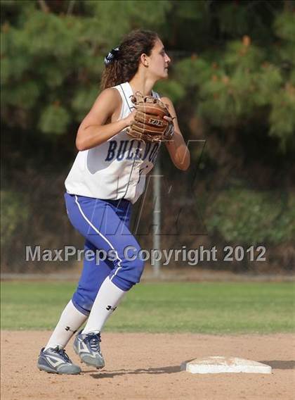 Thumbnail 1 in Crescenta Valley @ Burbank photogallery.
