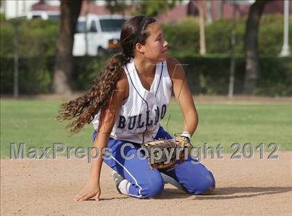 Thumbnail 1 in Crescenta Valley @ Burbank photogallery.