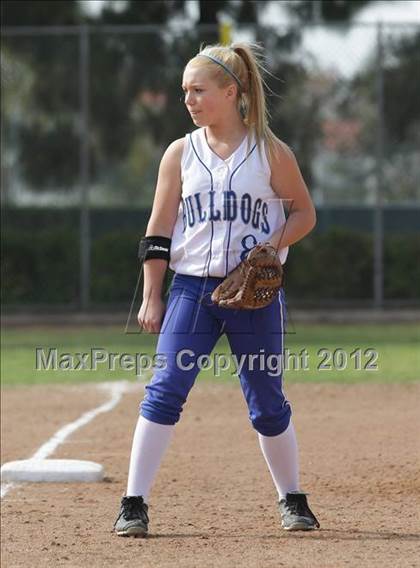 Thumbnail 2 in Crescenta Valley @ Burbank photogallery.