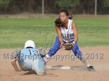 Thumbnail 2 in Crescenta Valley @ Burbank photogallery.