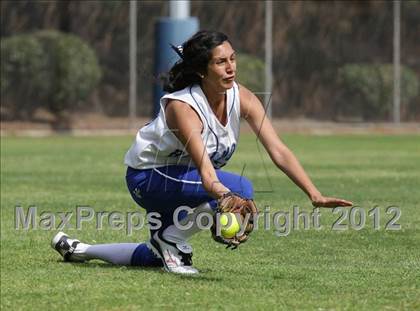 Thumbnail 3 in Crescenta Valley @ Burbank photogallery.