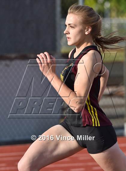 Thumbnail 3 in Sumner vs Enumclaw photogallery.