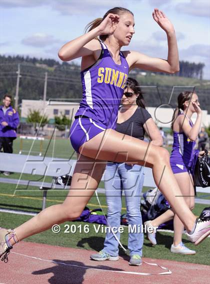 Thumbnail 3 in Sumner vs Enumclaw photogallery.