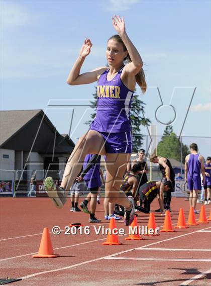 Thumbnail 3 in Sumner vs Enumclaw photogallery.