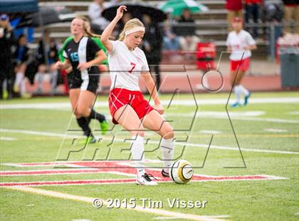 Thumbnail 2 in Regis Jesuit vs. Mountain Range (CHSAA 5A First Round) photogallery.