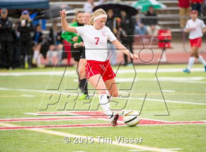 Thumbnail 1 in Regis Jesuit vs. Mountain Range (CHSAA 5A First Round) photogallery.