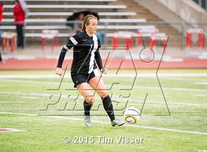 Thumbnail 1 in Regis Jesuit vs. Mountain Range (CHSAA 5A First Round) photogallery.